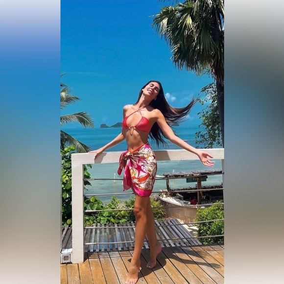Vibrant Pink Floral Women Swim Sarong - Picture 1 of 11